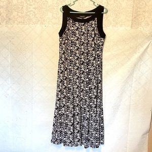 Sleeveless Dress Black and White Floral XL